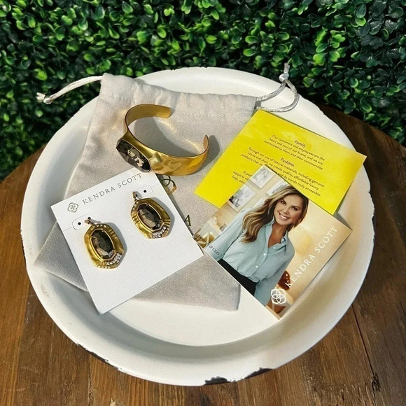 Kendra Scott Anna Drop Earrings in Black Pyrite & Anna Statement Bracelet Set.